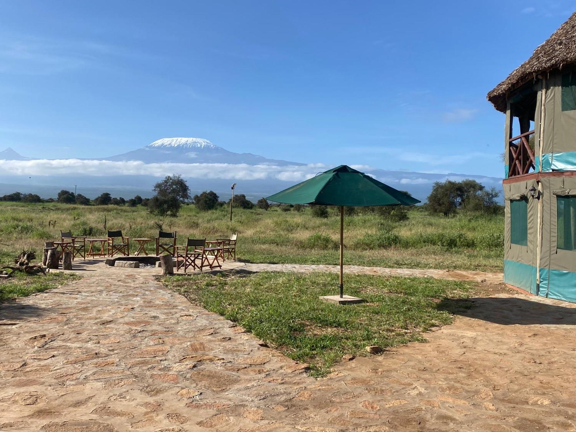 Amboseli Discovery Camp Extérieur photo