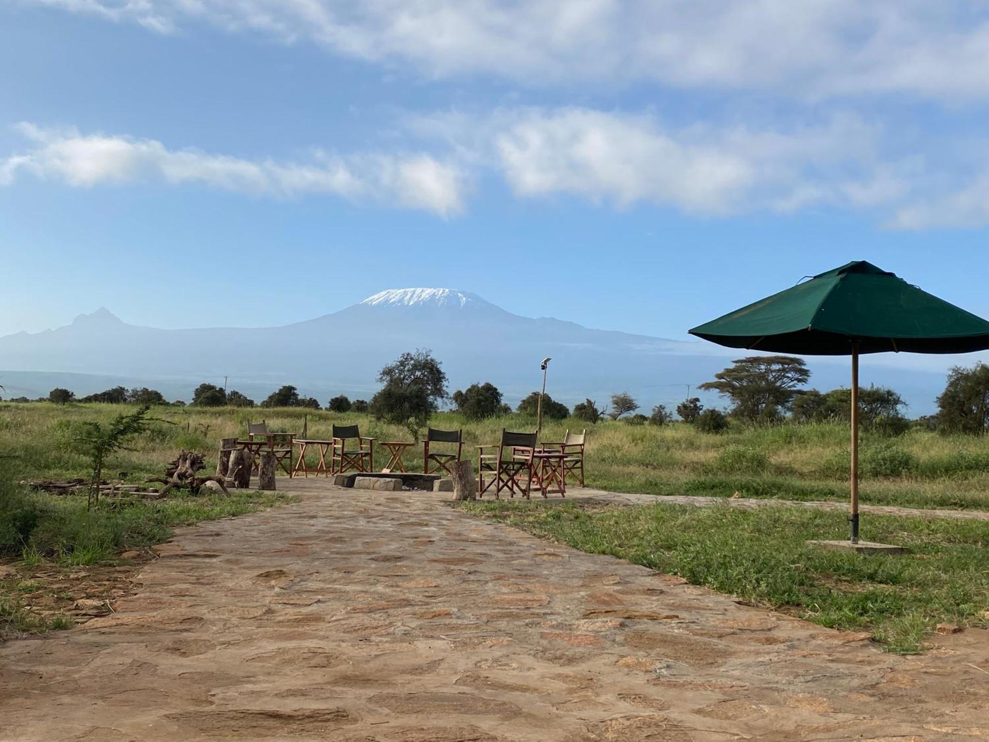 Amboseli Discovery Camp Extérieur photo
