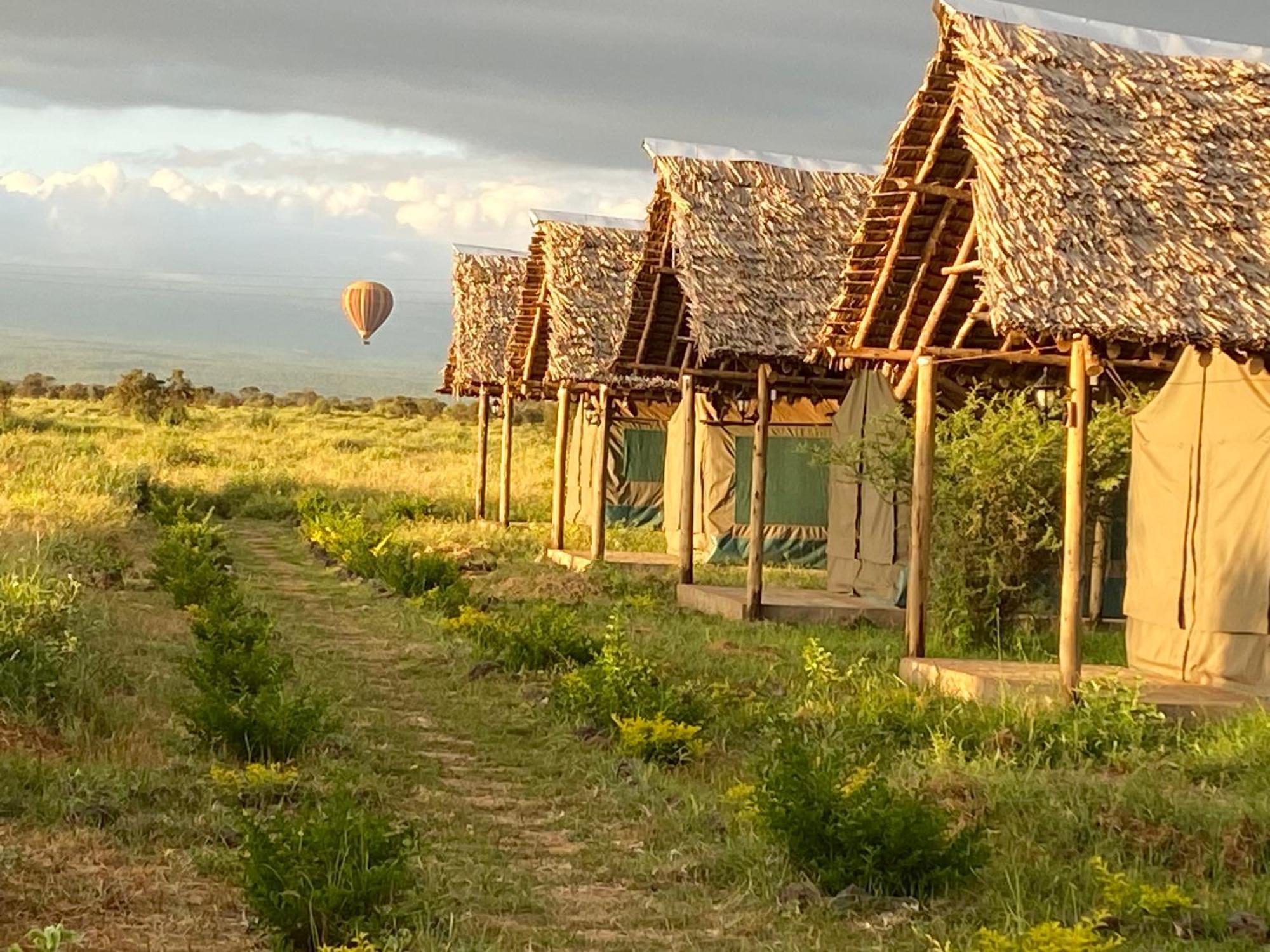 Amboseli Discovery Camp Extérieur photo