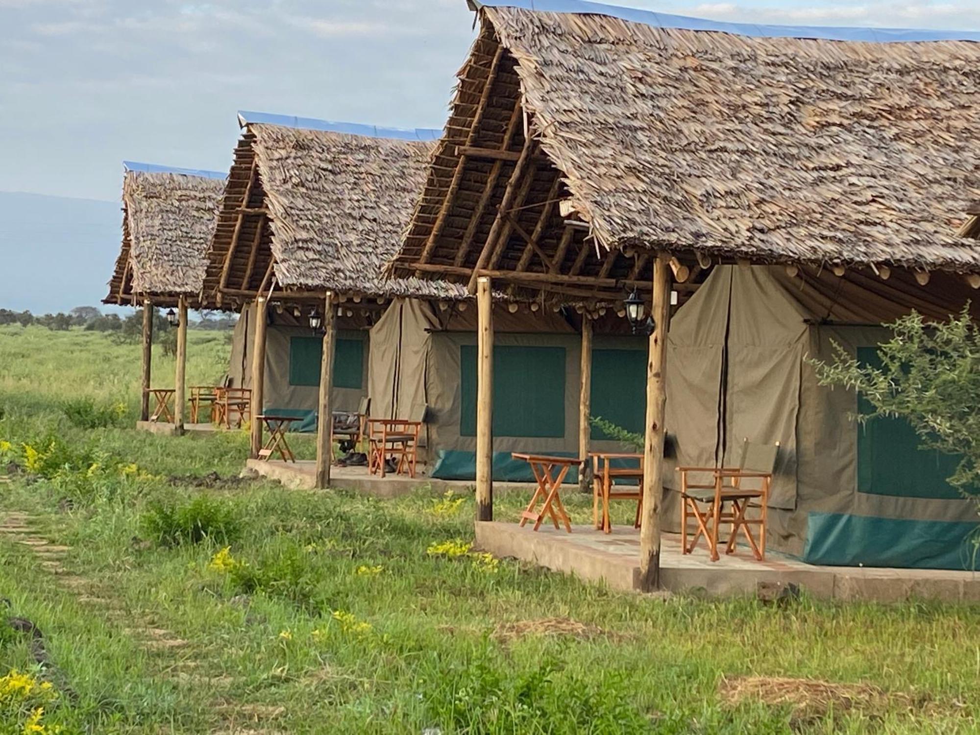 Amboseli Discovery Camp Extérieur photo